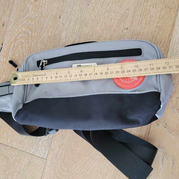 Po Campo Kent Sling Handlebar Bag Gray 3.6L Fanny Pack Vegan Fabric Adjustable - Picture 3 of 6